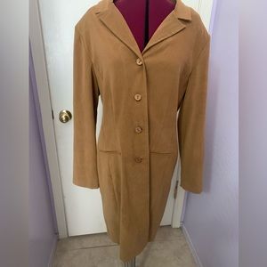 EUC Sag Harbor brown button down trench type coat wi/shoulder pads, size 16